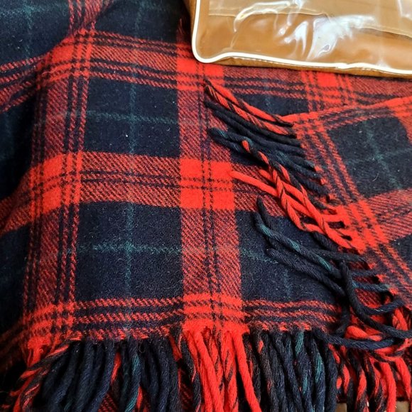1950s Pendleton Robe In A Bag Designer Throw Blanket Red Black Wool Plaid Fringe - Picture 2 of 16